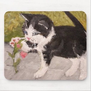 Kitten Playing mit rosa Blume Mousepad