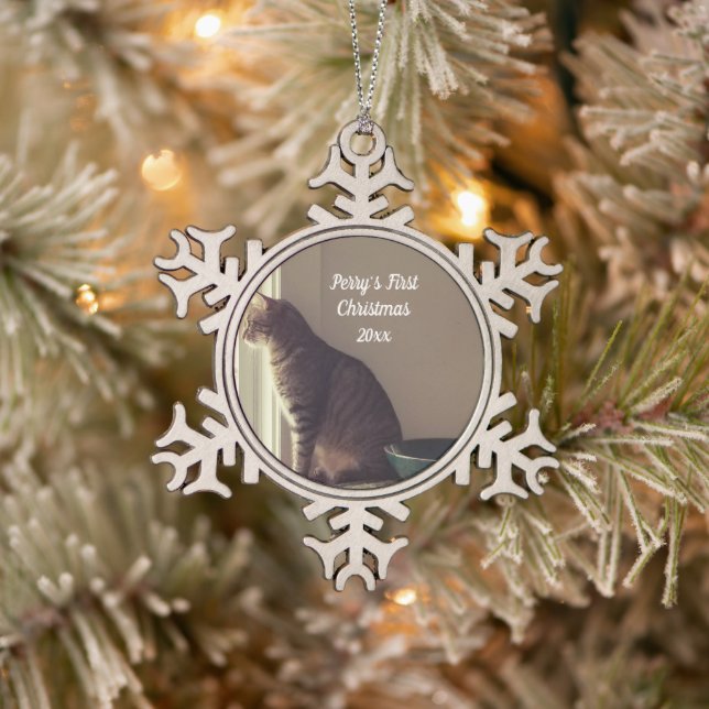 Kitty's erste Weihnachten Schneeflocken Zinn-Ornament (Baum)
