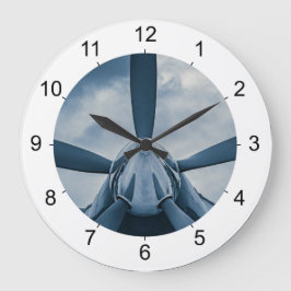 Klare Stütze! Große Wanduhr