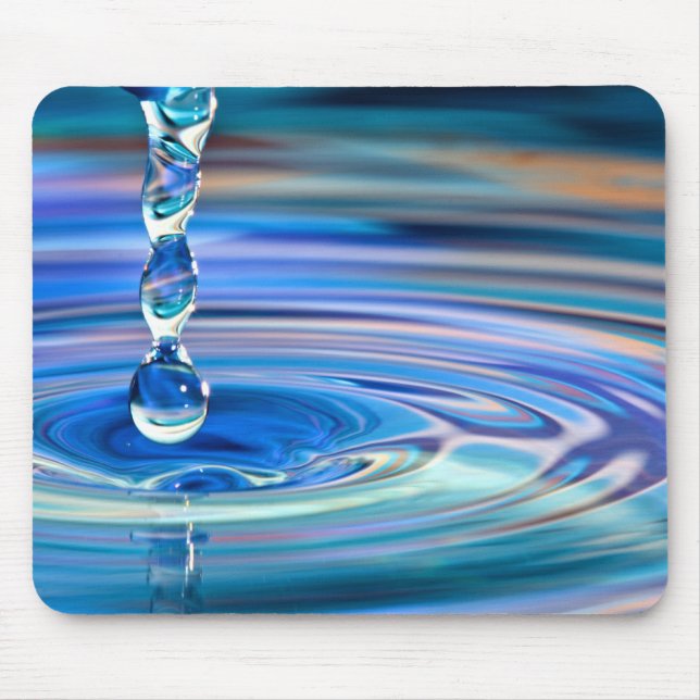 Klares blaues Wasser-Tropfen-Fließen Mousepad (Vorne)