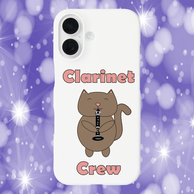 Klarinette Crew Brown Cat Pink iPhone 16 Hülle (A phone case with a brown cat playing the clarinet and the words Clarinet Crew.)