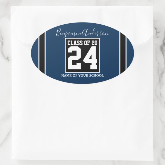 Klasse 2024 Navy Blue Football Form Abschluss Ovaler Aufkleber (Tasche)