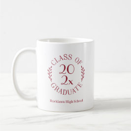 Klasse 2025 Schulname Maroon Emblem Abschluss Kaffeetasse
