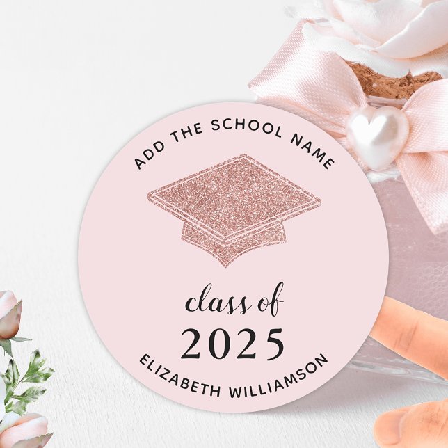 Klasse des Abschlusses "Graduate Blush Pink" 2025 Runder Aufkleber (Von Creator hochgeladen)