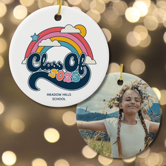Klasse des Rainbow Custom Foto Abschlusses 2025 Keramik Ornament (Class of 2025 Rainbow Custom Photo Graduation Ceramic Ornament
)