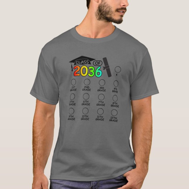 Klasse von 2036 wächst mit Platz für das Karo K T-Shirt (Vorderseite)