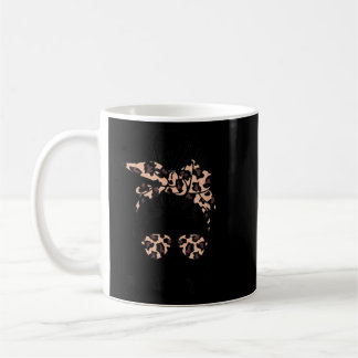 Klassenlehrer Leben mit Leopard Messy Bun Mother' Kaffeetasse