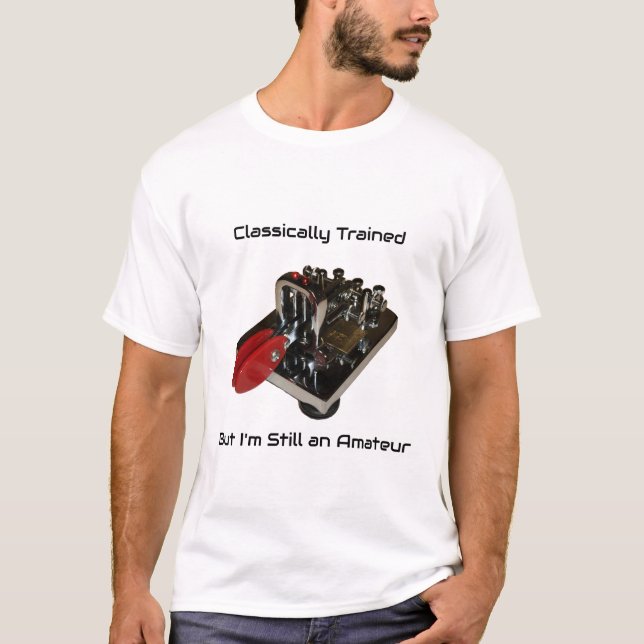 Klassisch ausgebildet, noch Amateur (Iambic) T-Shirt (Vorderseite)