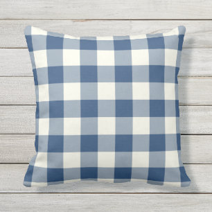 Klassische blaue Kissen im Freien- Gingham-Muster