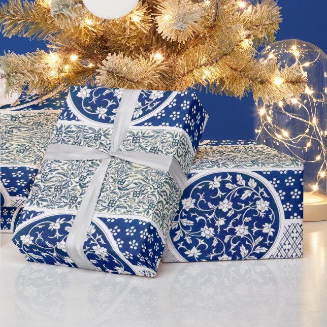 Klassische Blumendekoration Print Geschenkpapier (Feiertage)