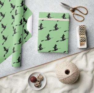 Klassische Fliegerhexe auf Broom Black & Light Gre Geschenkpapier