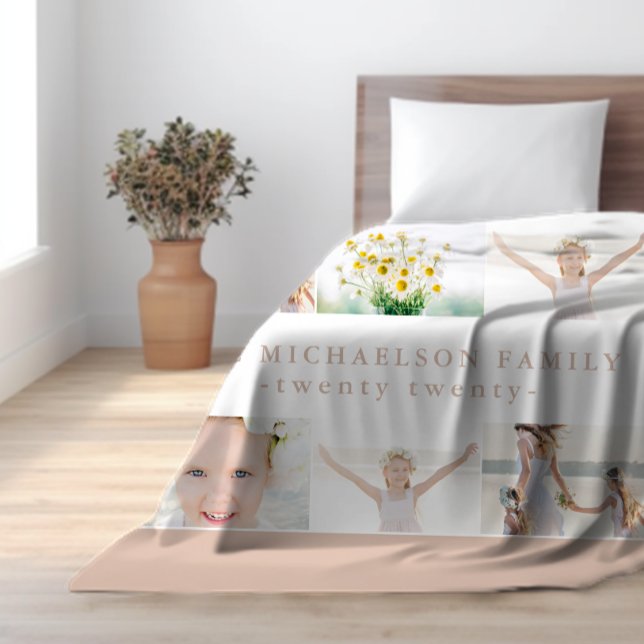 Klassische FotoCollage mit Monogramm und Jahr Fleecedecke (Von Creator hochgeladen)
