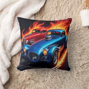 Klassische frisierte Autos mit feurigen Hintergrün Kissen