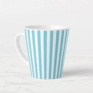 Klassische hellblaue und weiße vertikale Streifen Milchtasse