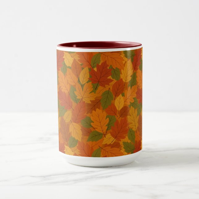 Klassische Herbstblätter gemustert  Tasse (Zentrum)