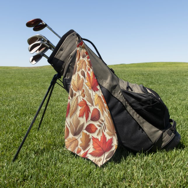 klassische Herbstblätter Golfhandtuch (Gras)
