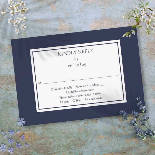 Klassische Hochzeit in Blau und Weiß RSVP Karte (Navy Blue And White Simple Nautical Wedding RSVP Card)
