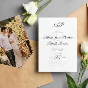 Klassische Hochzeit mit Schwarz-weißem Skript-Mono Einladung