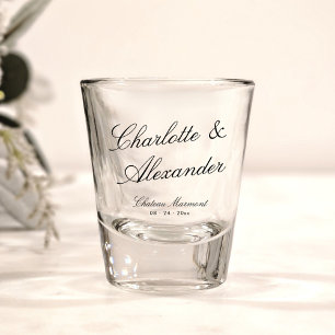 Klassische Kalligrafie Old Money Hochzeit Schnapsglas
