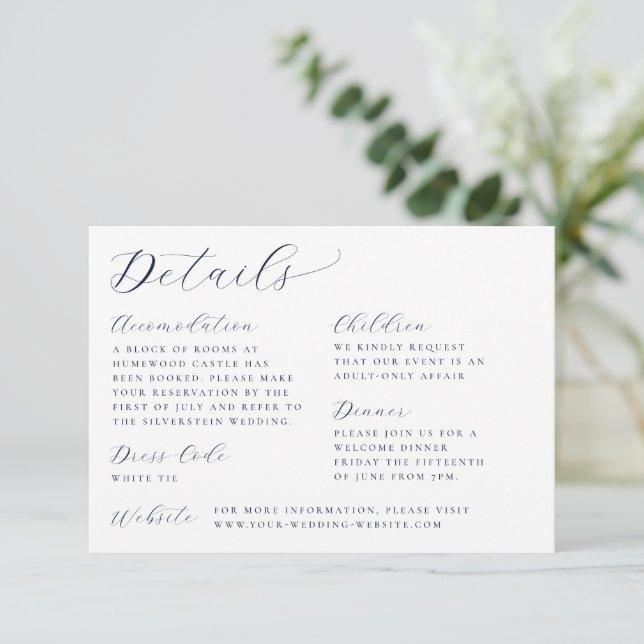 Klassische Kalligrafie-White Wedding Details Begleitkarte (Stehend Vorderseite)