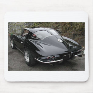 Klassische Korvette aus schwarzem Fenster Mousepad