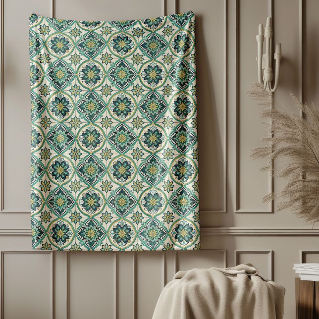Klassische mediterrane Fliesen laden zum Verweilen Fleecedecke (Classic Mediterranean Tiles Warm Inviting Space Fleece Blanket)