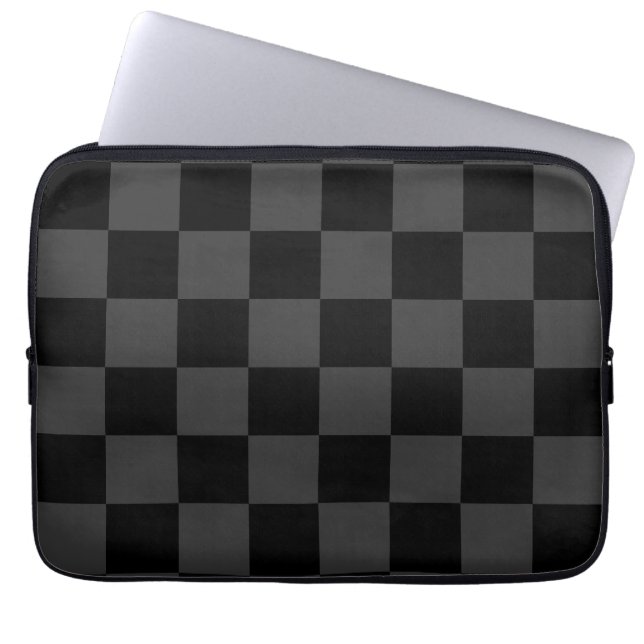 Klassische, moderne Schwarz-Smoky-Schwarz-Schachbr Laptopschutzhülle (Vorderseite)