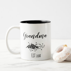 Klassische Schwarz-weiße Blumengroßmutter-Tasse Zweifarbige Tasse