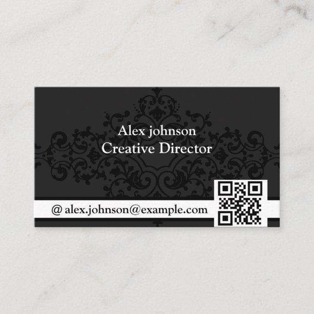 Klassische schwarze Visitenkarte mit QR-Code (Vorderseite)