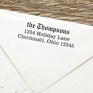 Klassische Typografie mit einfacher Rücksendeadres Permastempel