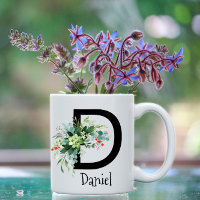 Klassische Wildblumen mit weißem Kaffee Tasse