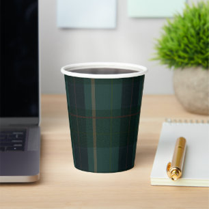 Klassischer dunkelgrüner Tartan-Karo Pappbecher