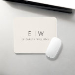 Klassischer Elegant-neutraler Minimalistischer Mon Mousepad<br><div class="desc">Aktualisieren Sie Ihren Arbeitsbereich mit unserem Classic Elegant Modern Minimalistisch Monogram Mouse Pad. Dieses raffinierte Mauspad verbindet zeitlose Eleganz mit zeitgemäßem Minimalismus und verleiht Ihrem Schreibtisch eine Touch Raffinesse. Mit viel Liebe zum Detail gestaltet, ist dieses Mauspad mehr als nur ein funktionelles Zubehör; es ist eine personalisierte Aussage. Das individuell...</div>