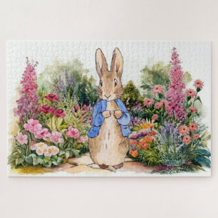 Klassischer Hase in seinem Garten