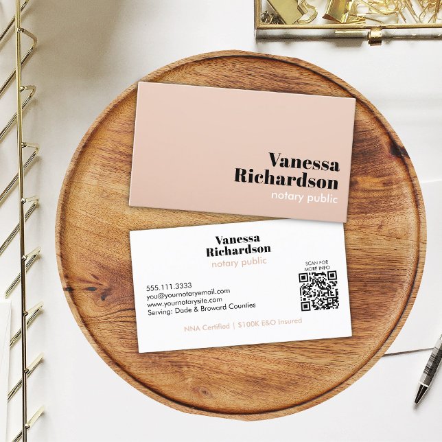 Klassischer hellrosa Moderner Minimalistischer QR- Visitenkarte (Von Creator hochgeladen)