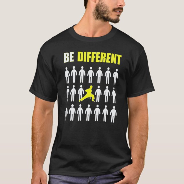 Klassischer Karatefahrer Sei anders Inspiration T-Shirt (Vorderseite)