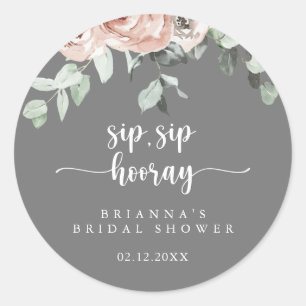 Klassischer rosa floraler Sip Sip Hooray Brautjung Runder Aufkleber