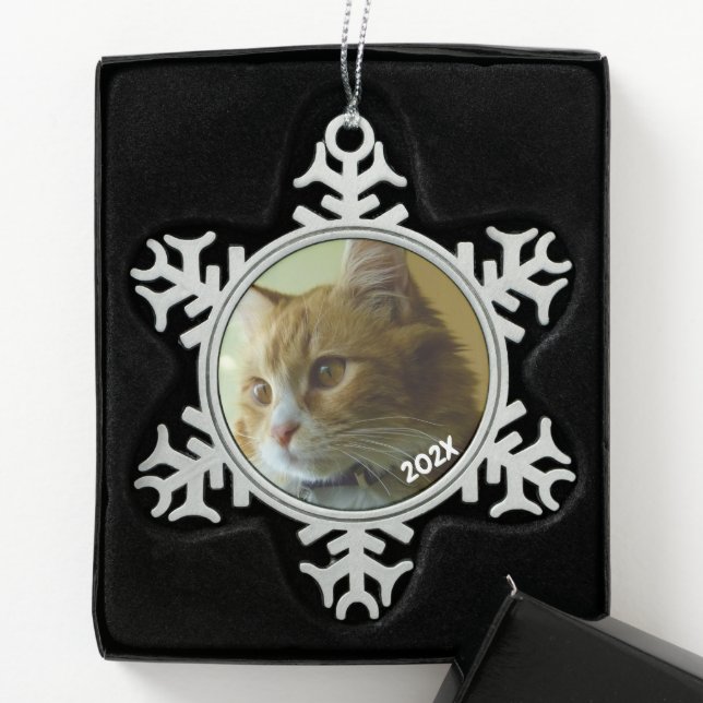 Klassischer Schneeflocken Dated Foto Pewter Tree O Schneeflocken Zinn-Ornament (Box)