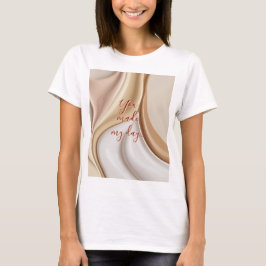 Klassischer T - Shirt in abstrakter Grafik