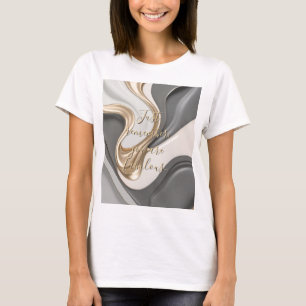 Klassischer T - Shirt in abstrakter Grafik