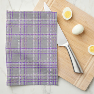 Klassischer Tartan kariert. Grau, lila Geschirrtuch
