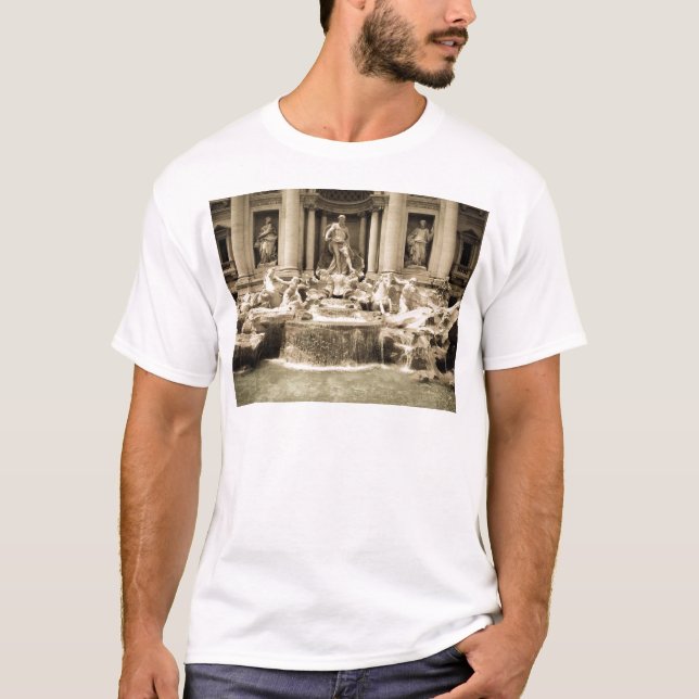 Klassischer Trevi-Brunnen, Rom T-Shirt (Vorderseite)