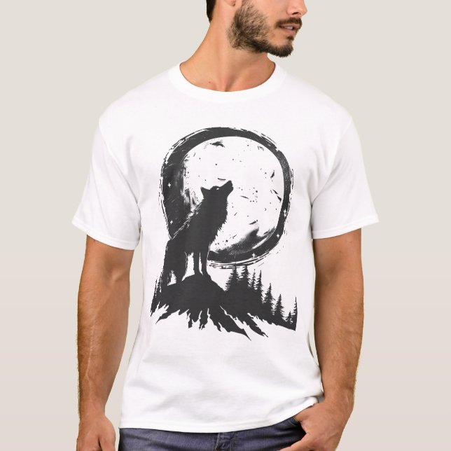 Klassischer Wolf im Mondlicht T-Shirt (Vorderseite)