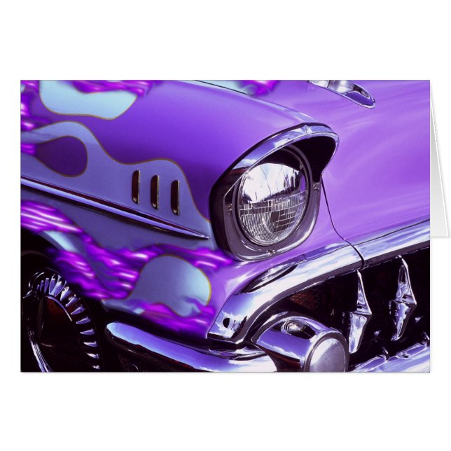 Klassisches Auto: Chevrolet mit lodernder Haube (Vorderseite (Horizontal))