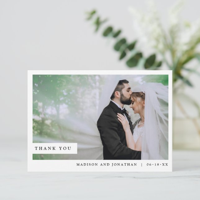 Klassisches Chic Foto Hochzeit Dankeskarte (Stehend Vorderseite)