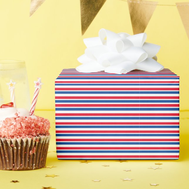 Klassisches festes Rot, Weiß und Blau gestreift Geschenkpapier (Geburtstagsparty)