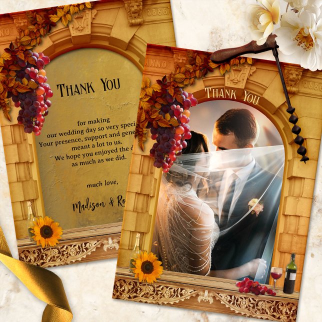 Klassisches Foto Dankeskarte (Wedding Thank You card with your photo framed by an Italy inspired Roman arch with wine and grapes)