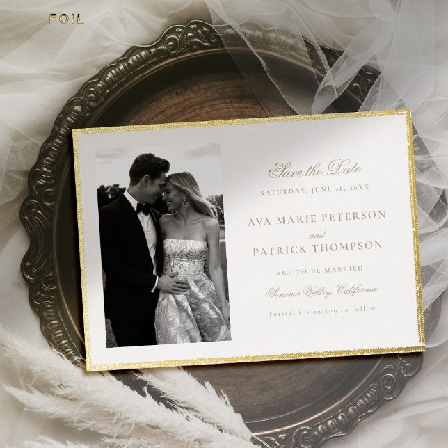 Klassisches Foto mit vergoldeten Rahmen-Hochzeiten Folieneinladung (wedding photo save the date gold brushed frame formal modern classic traditional stately royal)