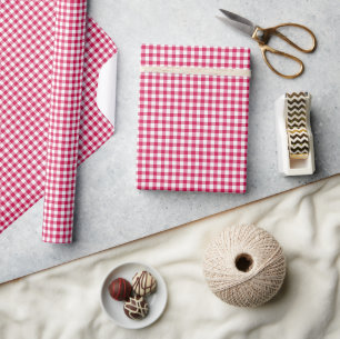 Klassisches Gingham Himbeere Geschenkpapier