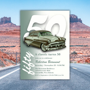 Klassisches grünes Auto wird 50 Einladung